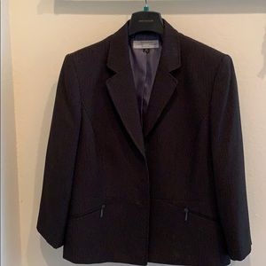 Tahari ASL women suit